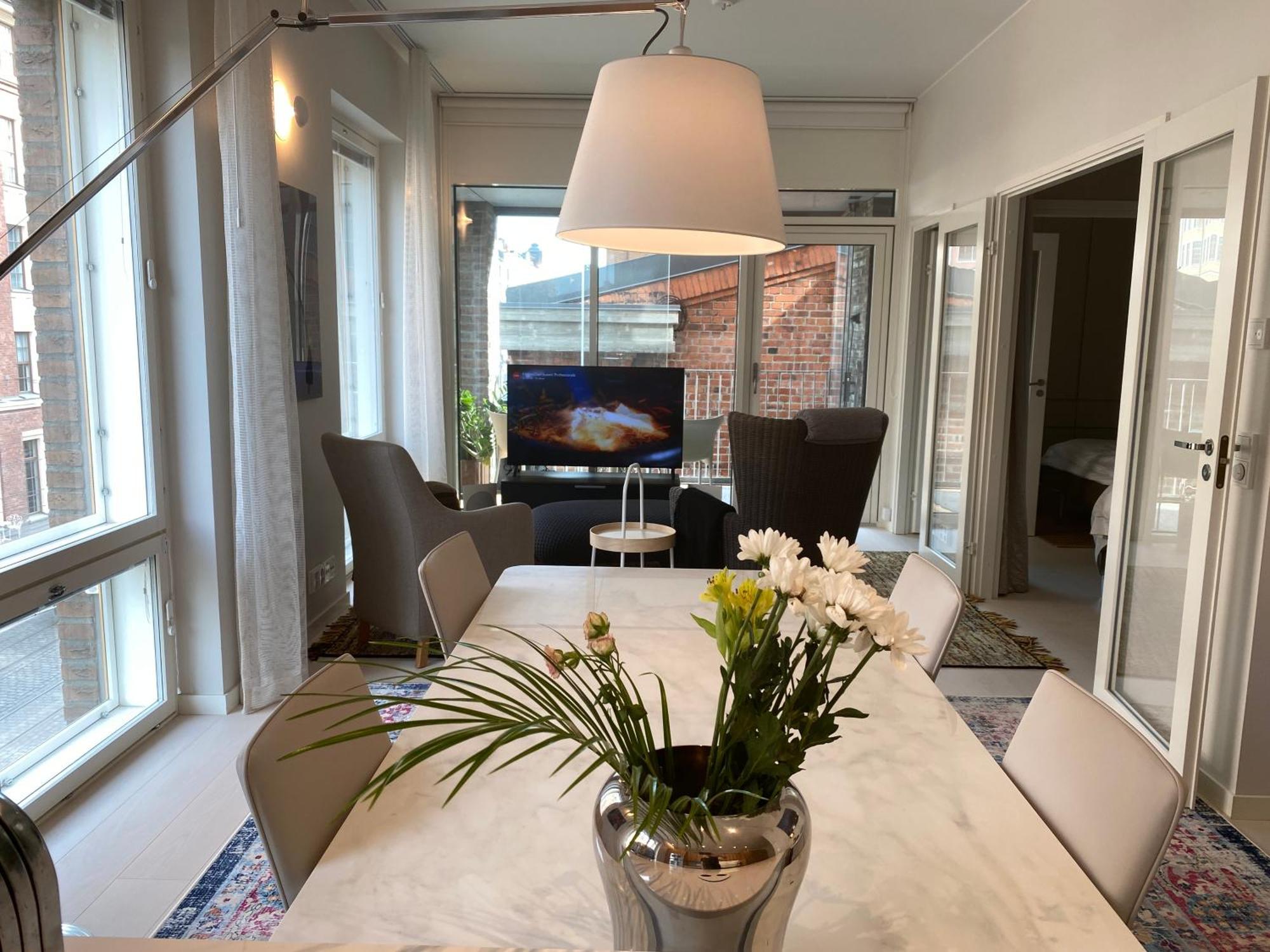 Luxury City Seafront Apartment With Balcony เฮลซิงกิ ภายนอก รูปภาพ